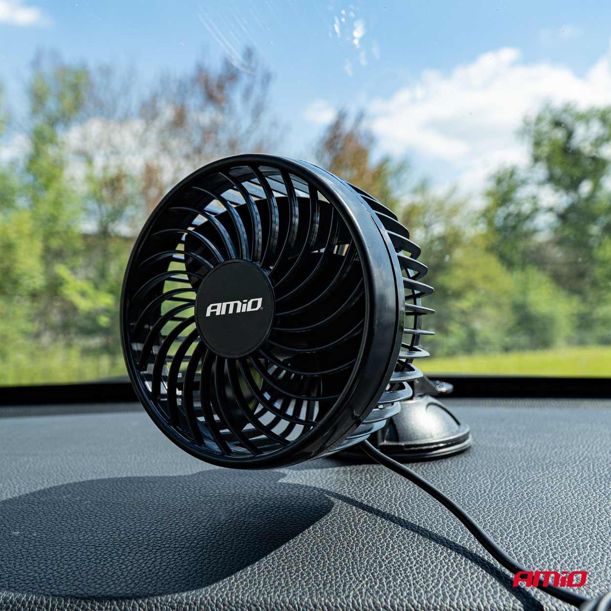 Car fan with suction cup 4,5" 24V