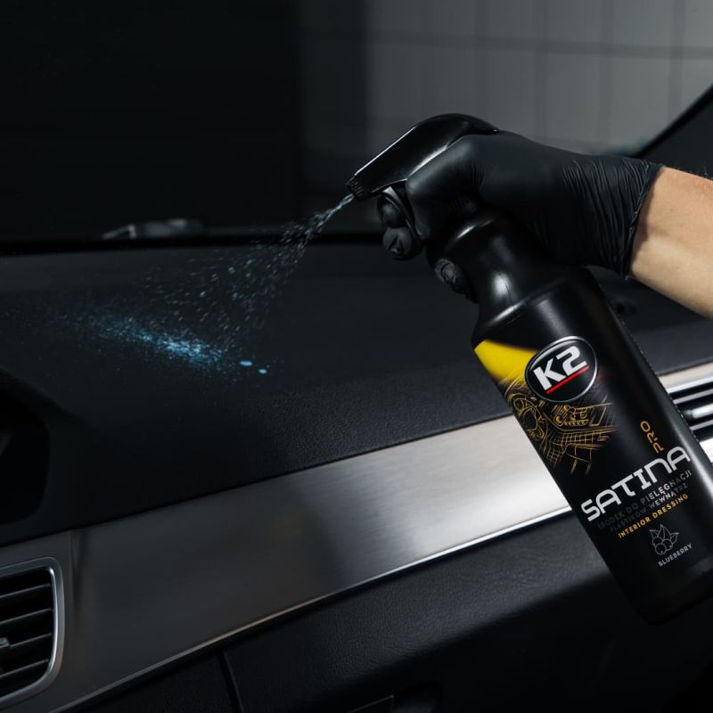 K2 SATINA PRO BLUEBERRY 1L – preparat për kujdesin e enterierit të veturës