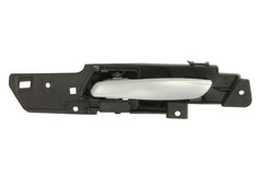 Dorëzë e brendshme e derës së pasme, majtas (e zezë/krom) – BMW X5 E70 (02/2007–06/2013)-1